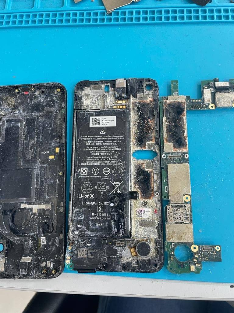 Recuperación de iPhone dañado en laboratorio
