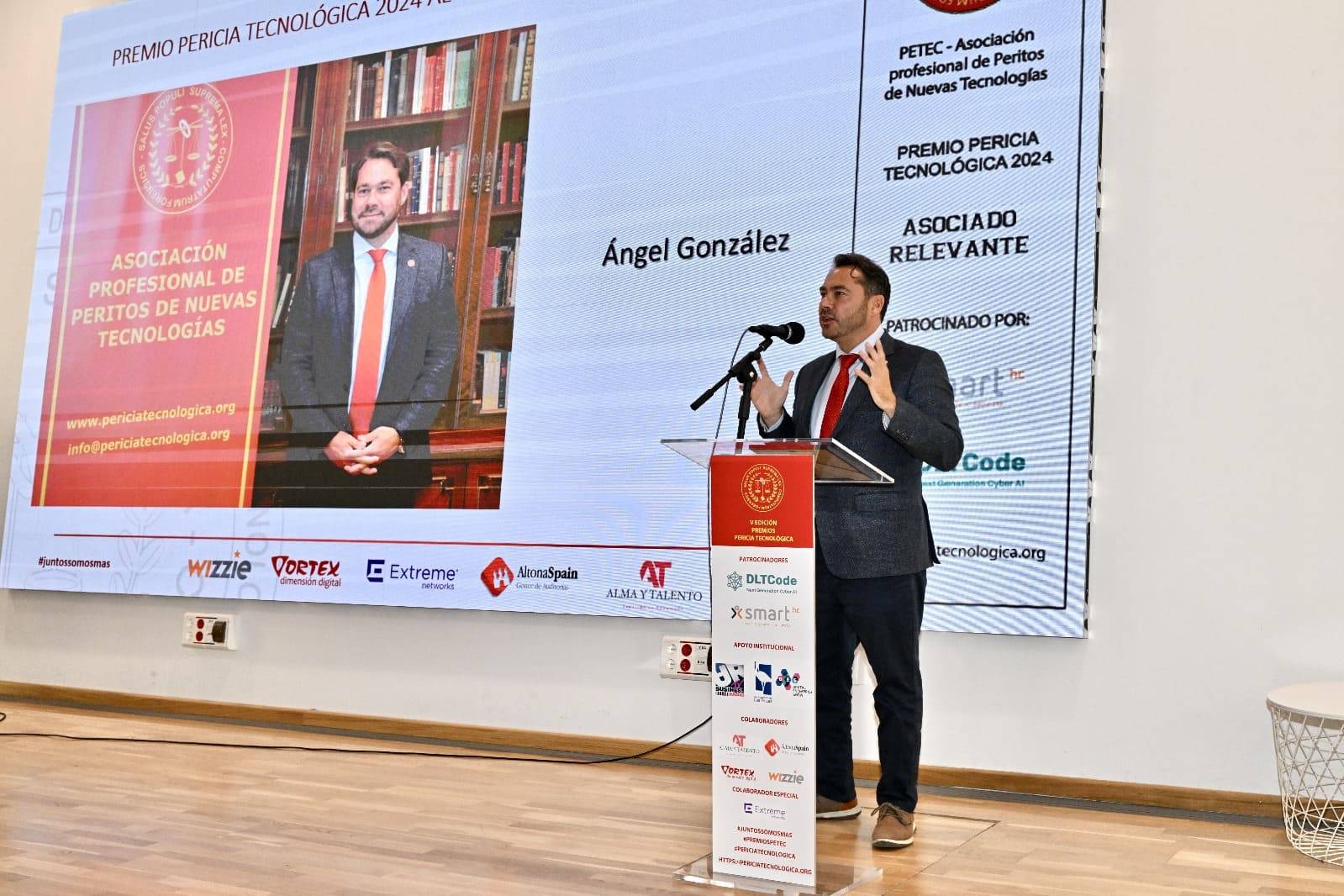 Ángel González durante su intervención en los Premios PETEC 2024