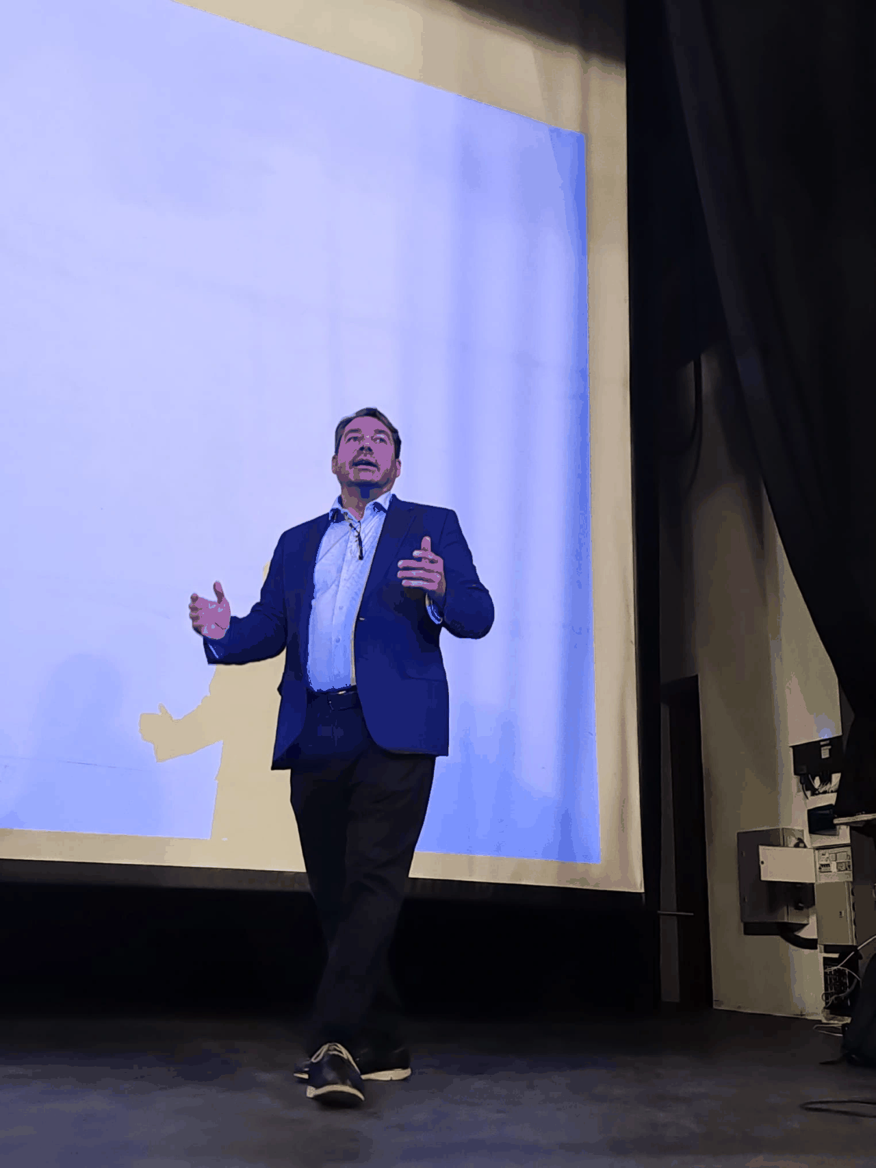 Charla-Coloquio sobre Violencia de Género Digital en Dalías
